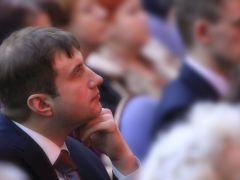 na-rabochem-zasedanii-v-kdts-saturn-.jpg2
